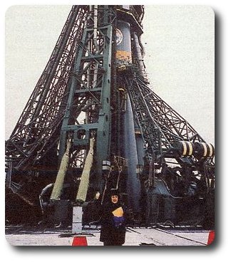 Eté comme hiver, Michel Chevalet a couvert, depuis plus de 35 ans, des dizaines de lancement de fusées, comme, ici, sur le pas de tir de Baïkonour, au Kazakhstan, lors du lancement d'une fusée Soyouz. Température : -25 degrés...