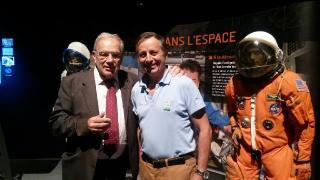Michel Chevalet en compagnie du spationaute Michel Tognini lors de l'exposition "l'Odyssée de l'espace" à la foire internationale de St-Etienne Michel Chevalet en compagnie du spationaute Michel Tognini lors de l'exposition "l'Odyssée de l'espace" à la foire internationale de St-Etienne